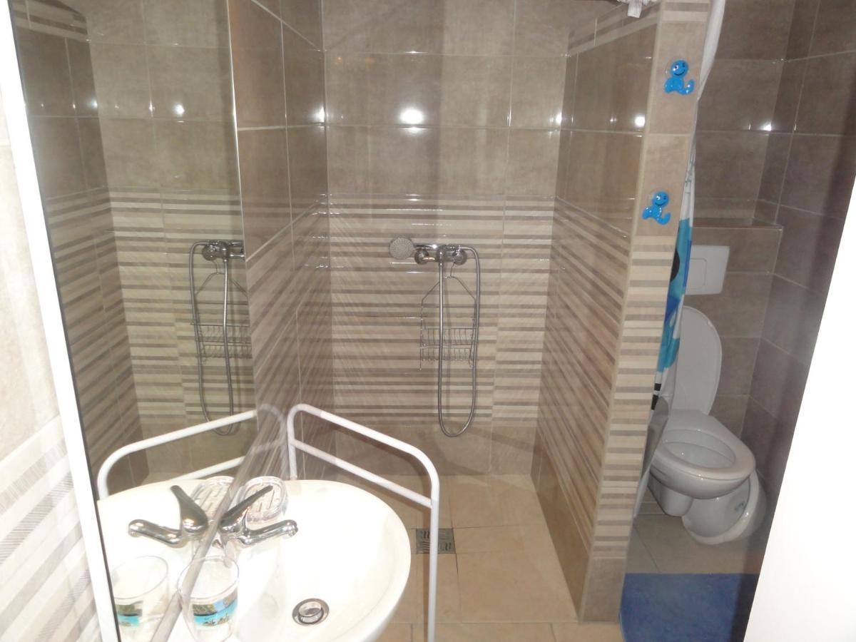 Hibiscus Apartment Riviere-Pilote Bagian luar foto